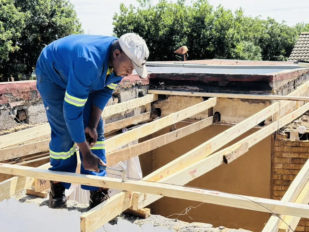 FBEF842B-F6D7-4598-B77C-7A9B9D61DD48_1_105_c